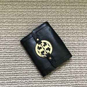 Used Tory Burch wallet
